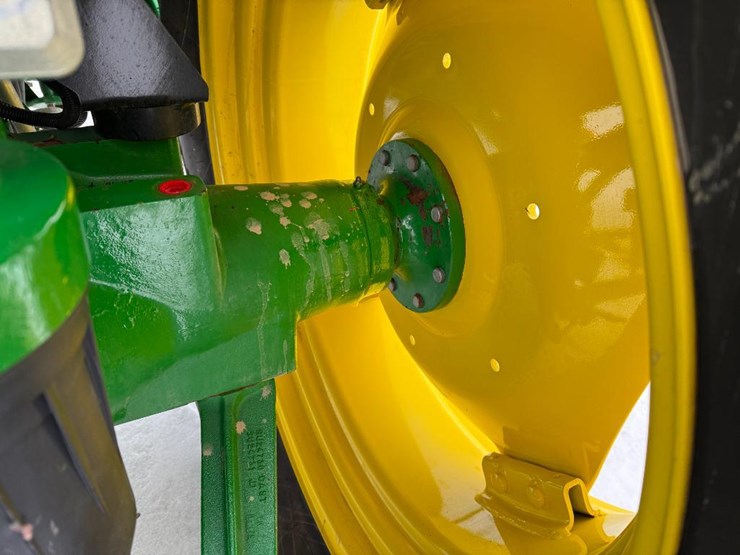 john-deere-6105e-image-50