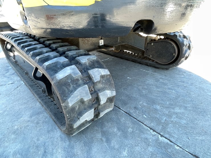 2021-bobcat-e32i-image-26