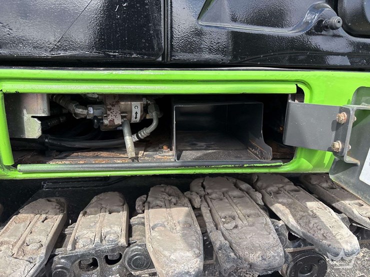 2022-case-cx145dsr-image-21