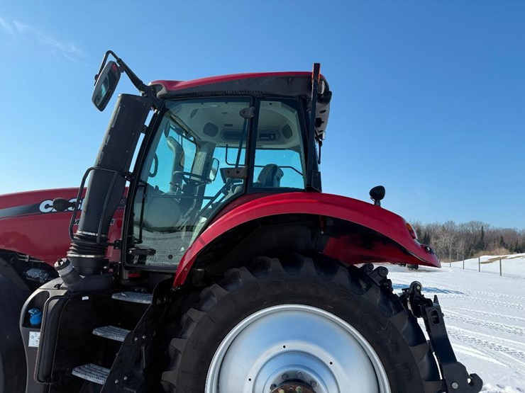 case-ih-magnum-250-image-25