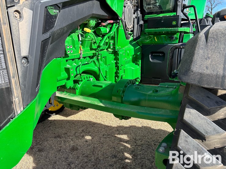 2023-john-deere-8rx-370-image-10