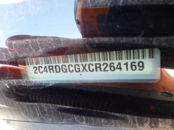 2012-dodge-grand-caravan-image-15