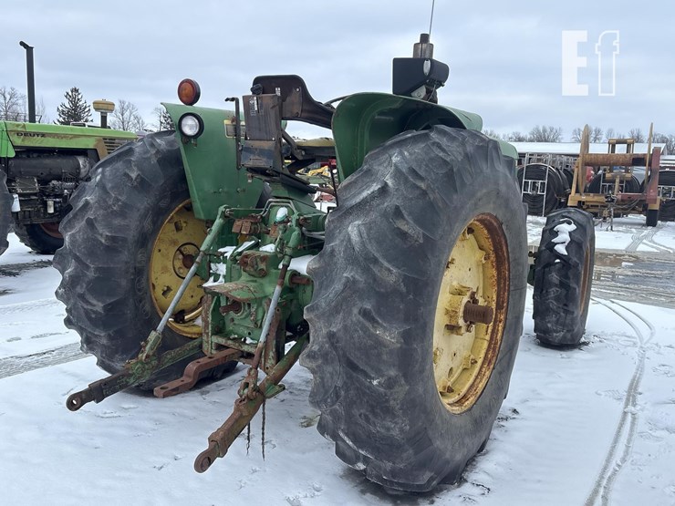 john-deere-2940-image-9