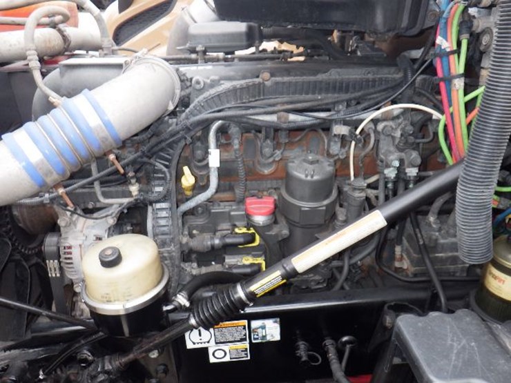 2022-kenworth-t680-image-24