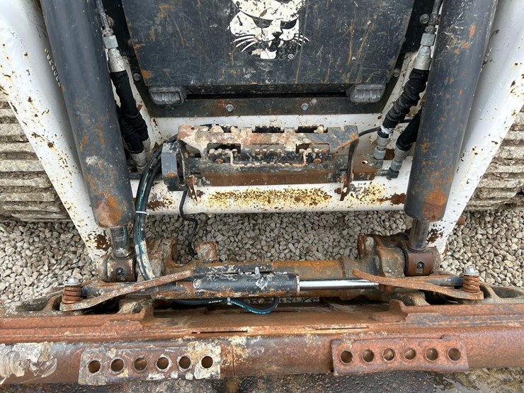 2020-bobcat-t76-image-10