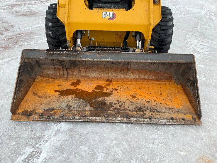 2022-caterpillar-246d3-image-13