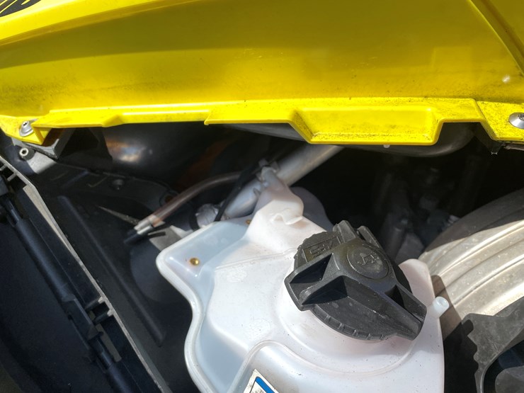 #203-•-2022-ski-doo-renegade-sport-600-efi-snowmobile-(sells-with-bill-of-sale-only)-image-43