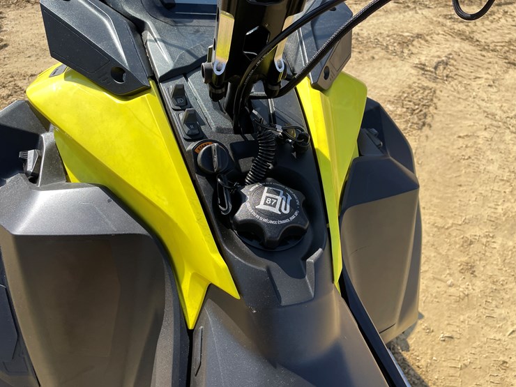 #203-•-2022-ski-doo-renegade-sport-600-efi-snowmobile-(sells-with-bill-of-sale-only)-image-21