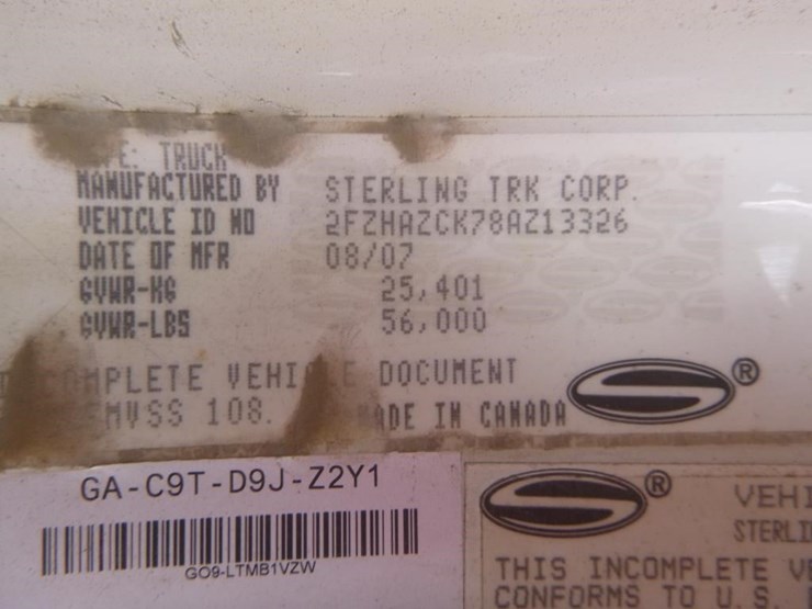 2008-sterling-lt9500-image-25