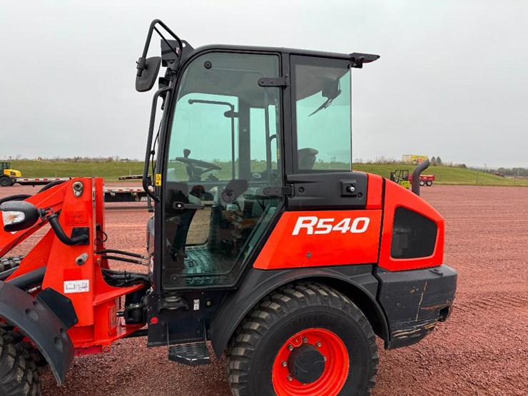 kubota-r540-image-18