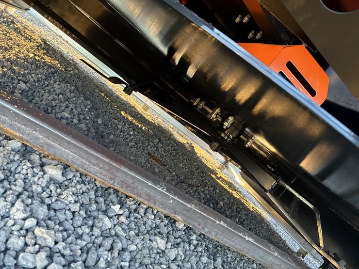 #115402-•-skidsteer-mt-72"-brush-cutter-image-6