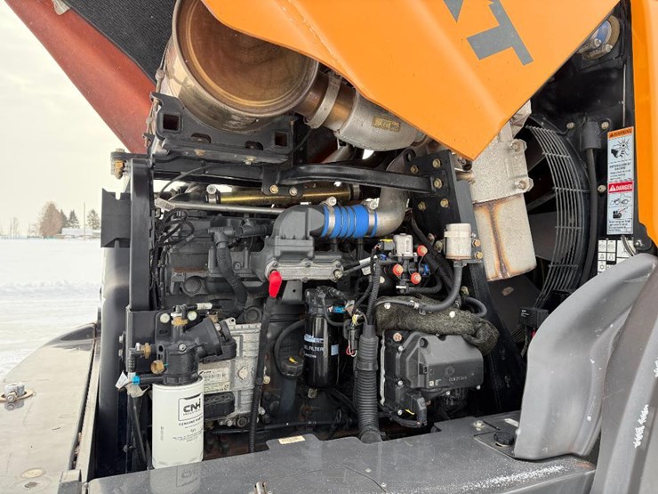 2019-case-621g-xt-image-51