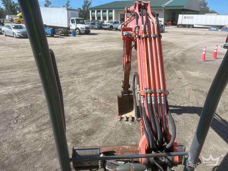 2000-kubota-kx121-3st-image-30