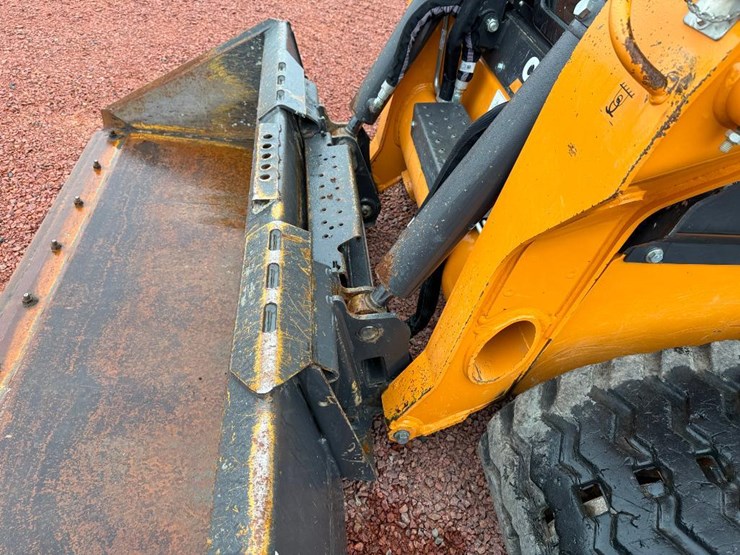 2023-case-tv370b-image-14