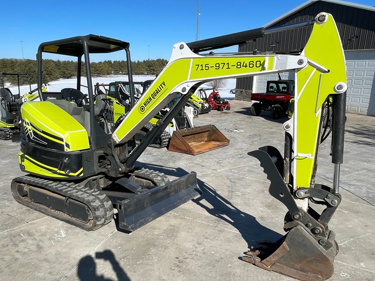 2021-bobcat-e32i-image-3