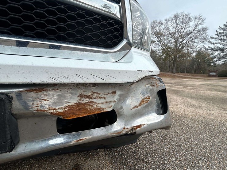 2016-ram-1500-slt-image-17