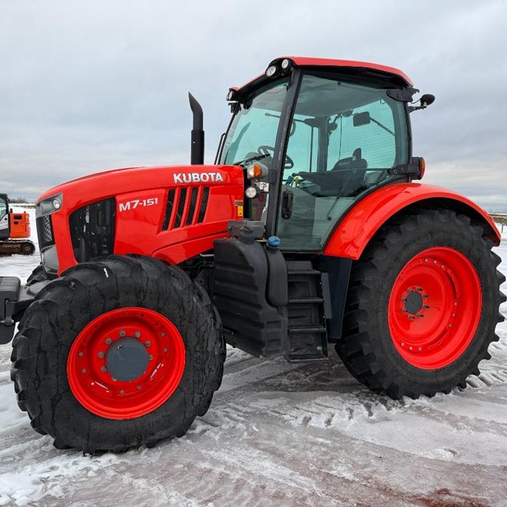KUBOTA M7-151