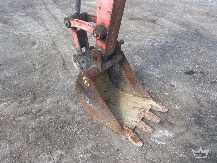 2000-kubota-kx121-3st-image-10