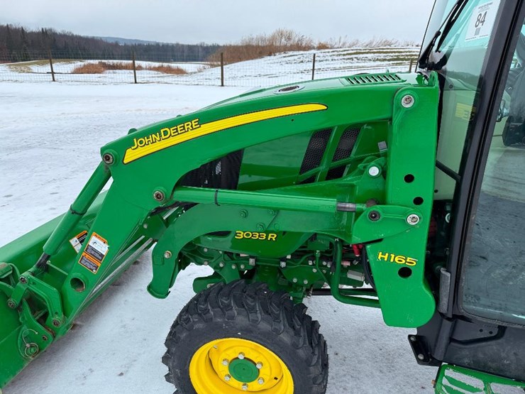 john-deere-3033r-image-25