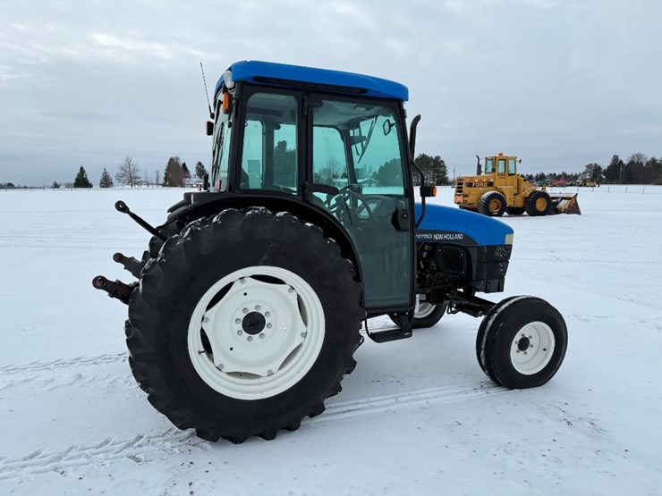 new-holland-tn75d-image-4
