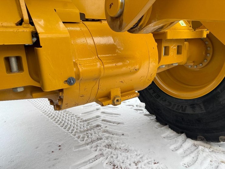 caterpillar-926m-image-50