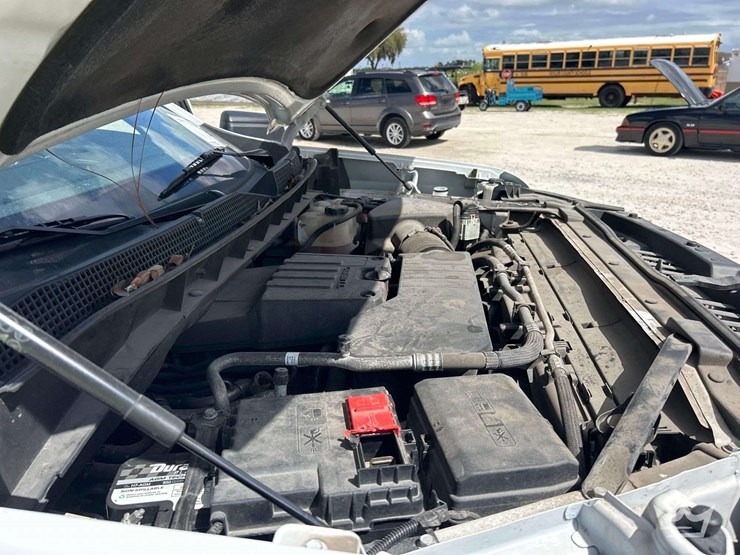 2023-chevrolet-silverado-1500-image-8