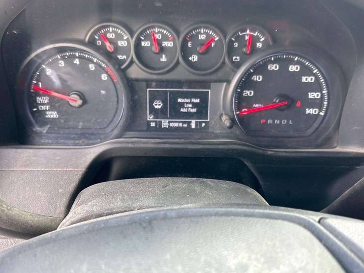 2023-chevrolet-silverado-1500-image-15