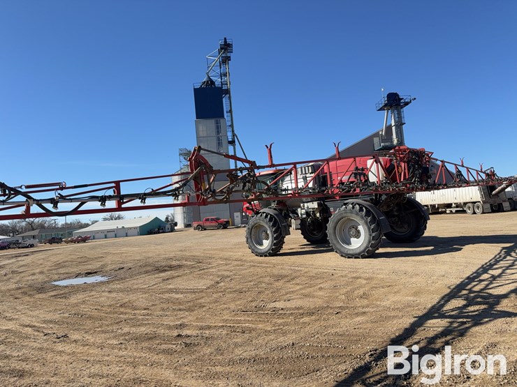2012-case-ih-patriot-4430-image-18