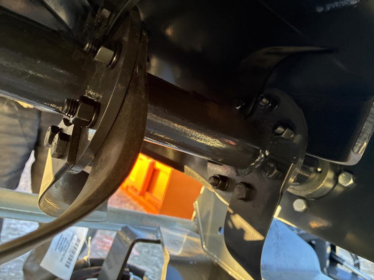 #115389-•-wolvorine-86"-tiller-image-4