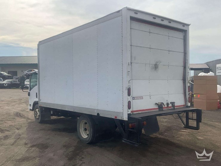 2010-gmc-w5500-image-4