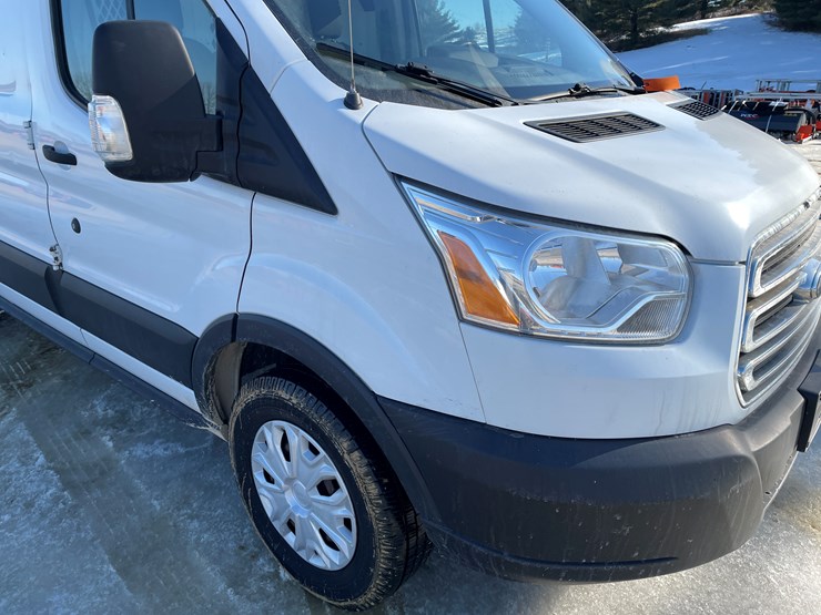 2019-ford-transit-image-14