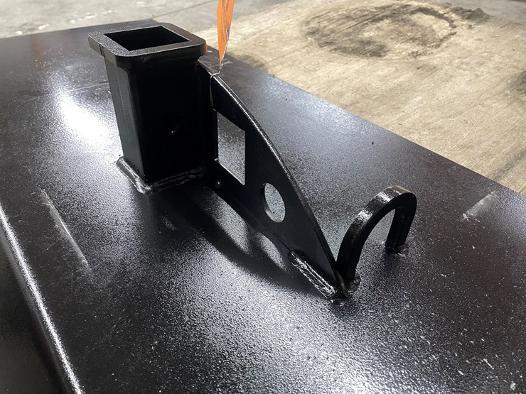 #2486-•-skid-steer-receiver-hitch-plate-with-half-moon-chain-hook-image-10