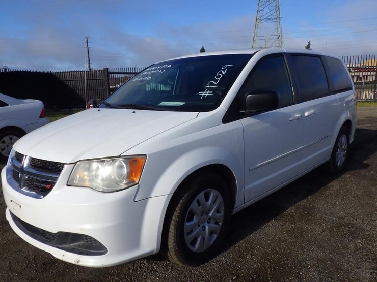 2015-dodge-grand-caravan-image-1