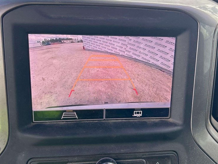 2023-chevrolet-silverado-1500-image-17