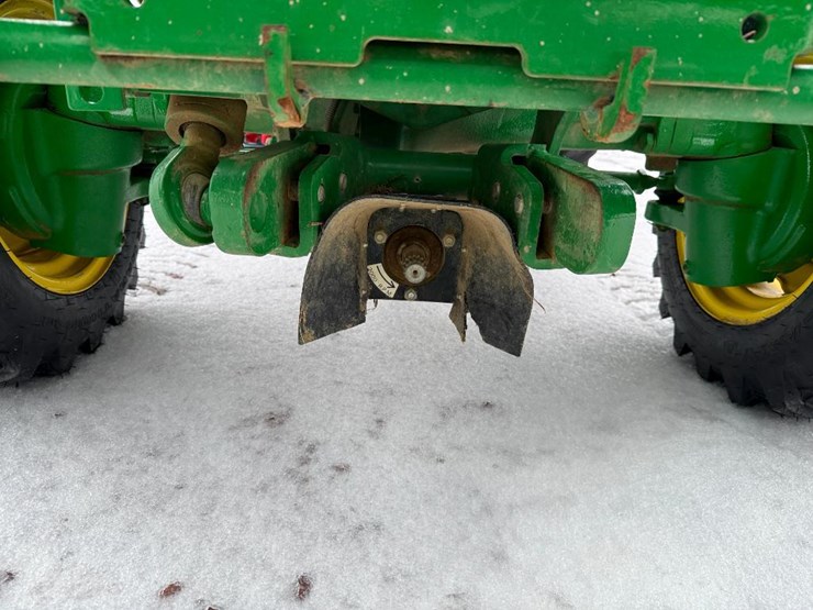 john-deere-3033r-image-34