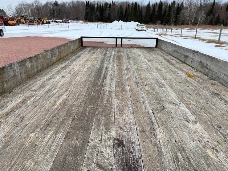 #388-•-lot-388-image-24