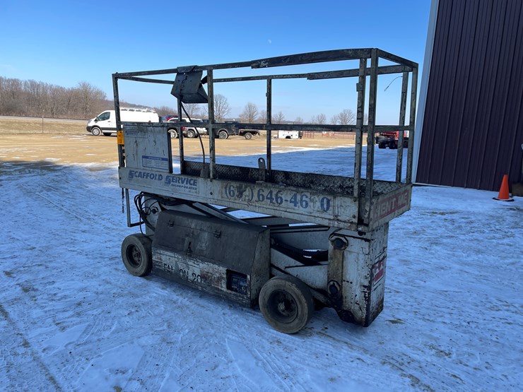 #301-•-ardisam-simon-20'-aerials-scissors-lift-image-1