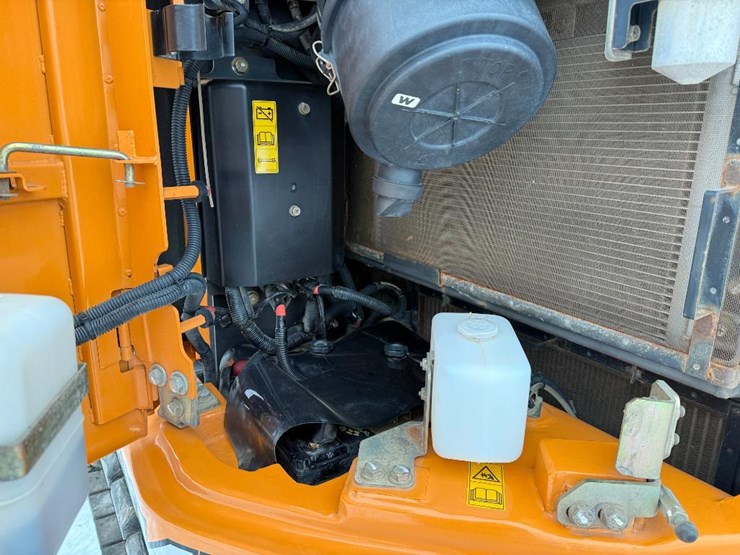 case-cx145dsr-image-50