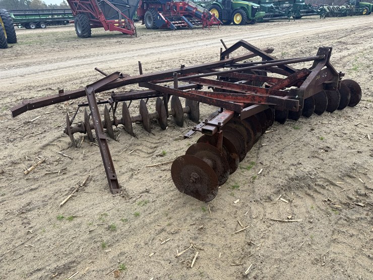 international-3pt-12'-disc-harrow-image-3