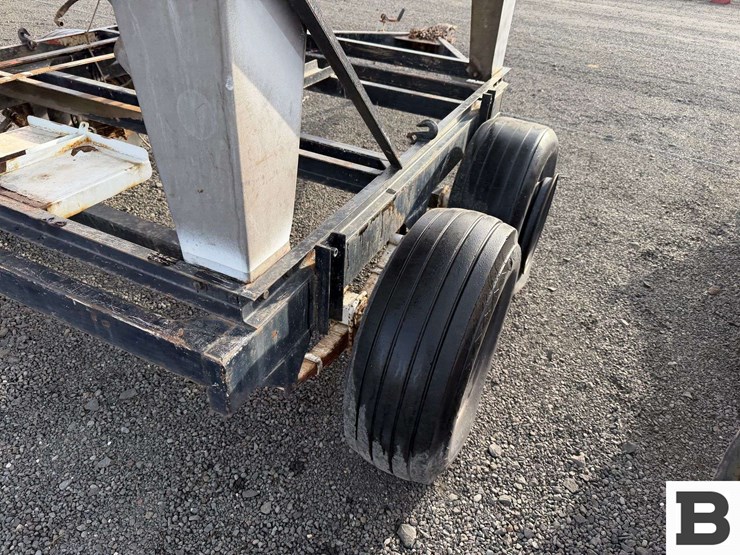 willmar-seed-tender-trailer-image-18