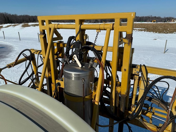 ag-chem-rogator-854-image-36