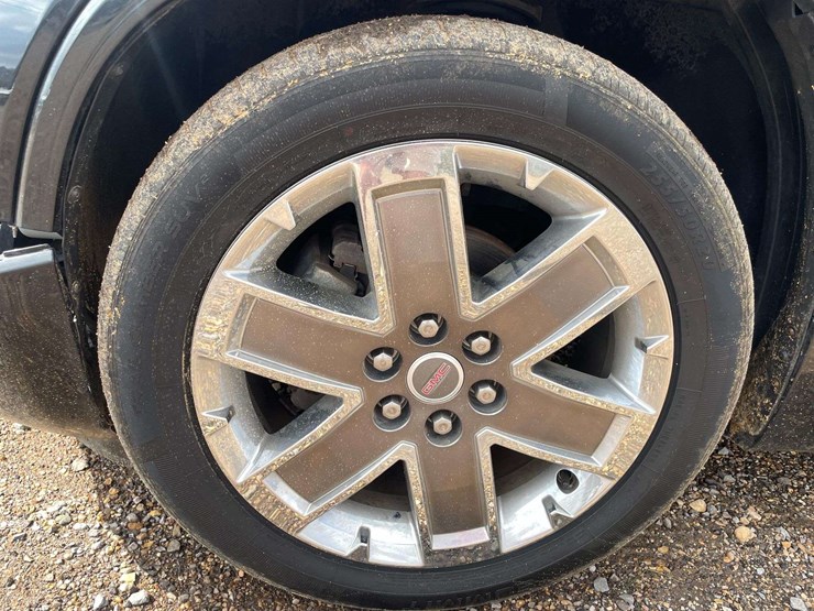 2012-gmc-acadia-denali-image-19