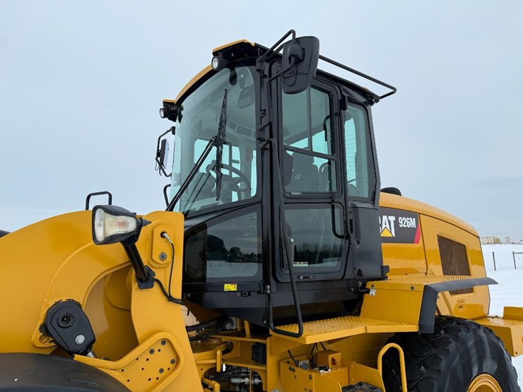 caterpillar-926m-image-20