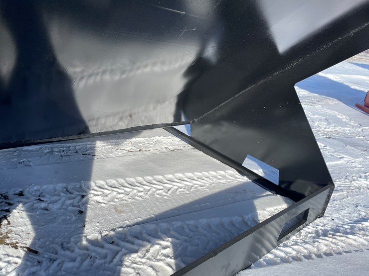 #2487-•-new-kc-trash-hopper-with-fork-pockets-image-11