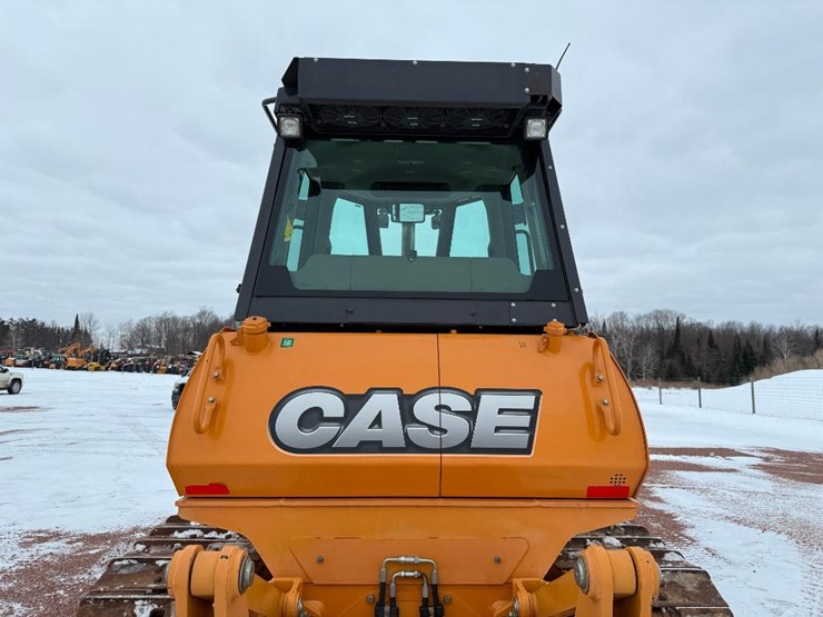 2011-case-1650l-xlt-image-34