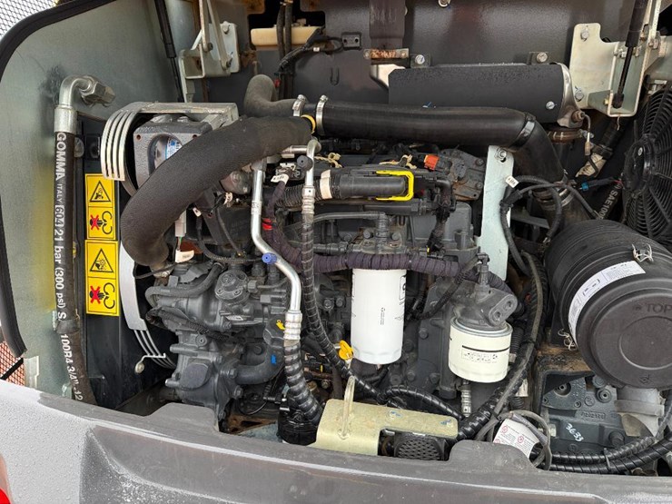 2022-new-holland-w80c-image-38