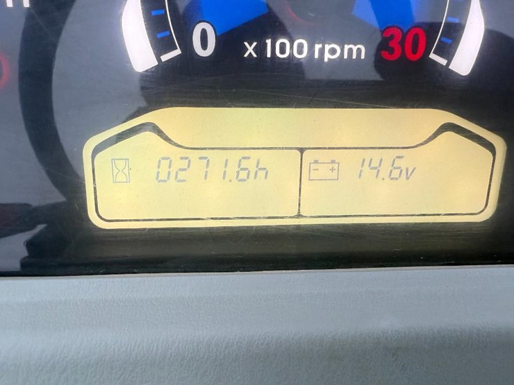 case-ih-farmall-55c-image-50