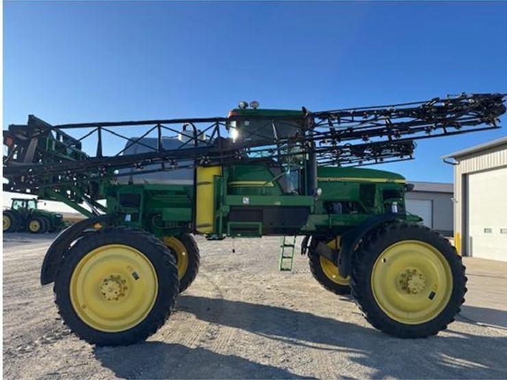 2004-john-deere-4710-image-3