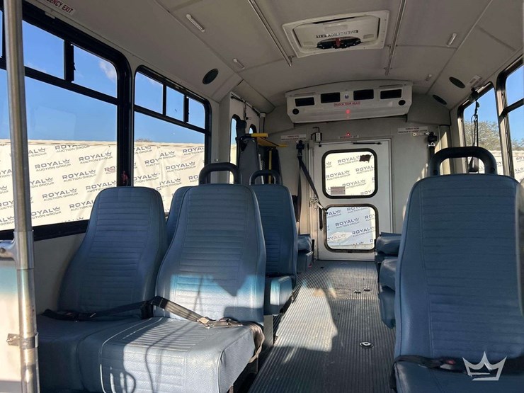 2018-ford-e450-image-20