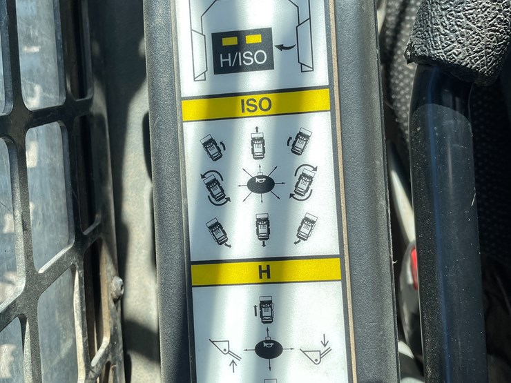 2023-bobcat-t66-image-65